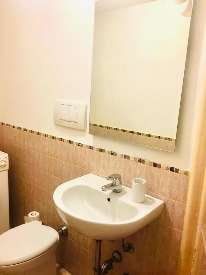 Yourvacanza Navigli Loft Apartment Milan Italy